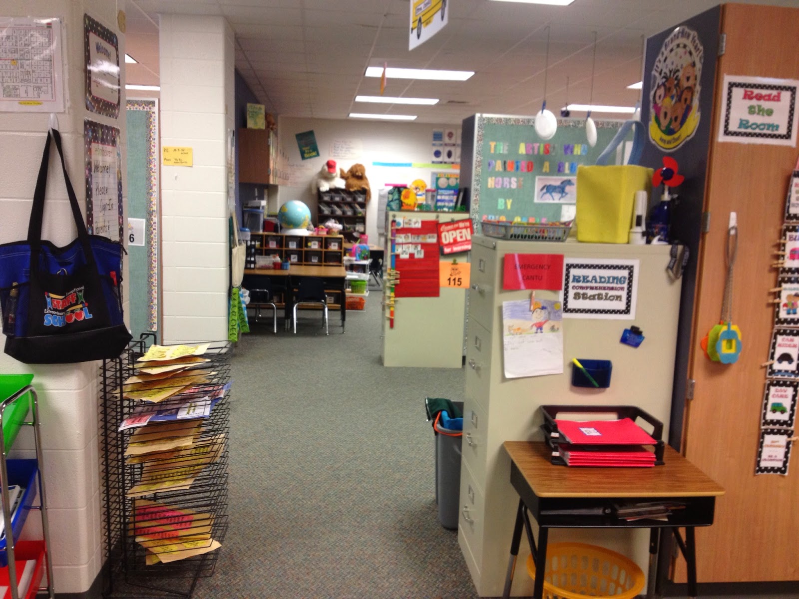 Live, Laugh, Teach First Grade: My First Grade Classroom Tour (13/14